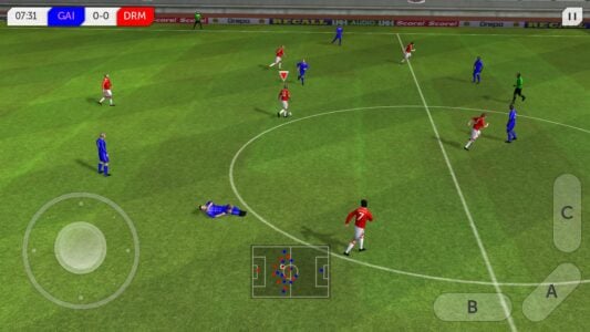 Dream League Soccer screenshot 1