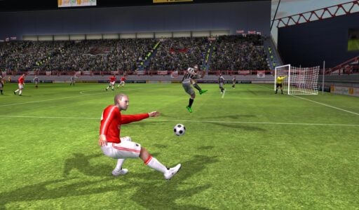 Dream League Soccer screenshot 4
